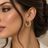 گوشواره زنانه مدل نیمه حلقه ای طلایی استیل